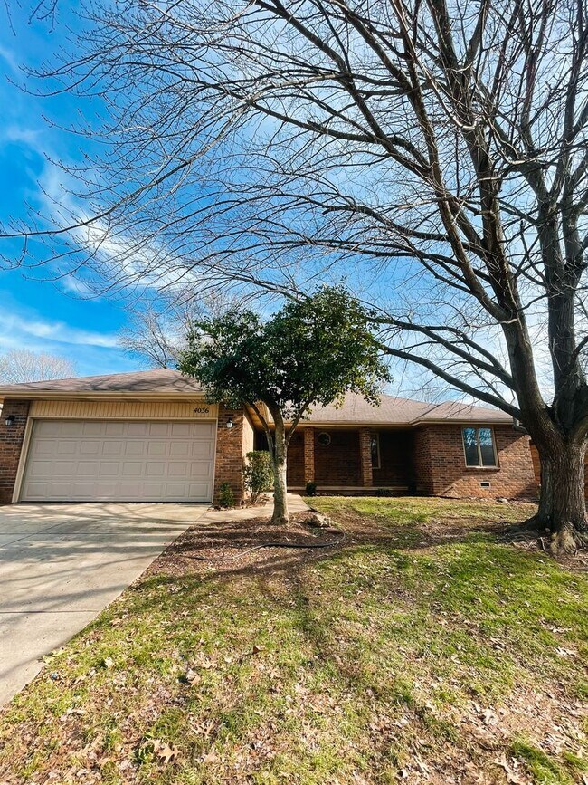 Building Photo - Southwest Springfield - Kickapoo High