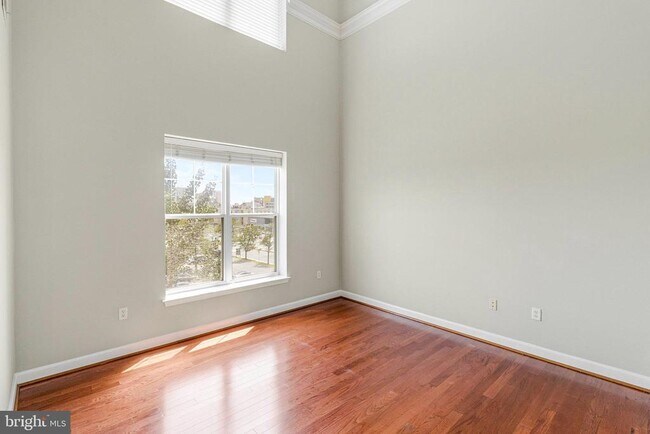 Building Photo - 501 Hungerford Dr