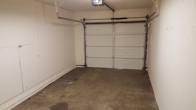 Building Photo - 15901 Manor Way
