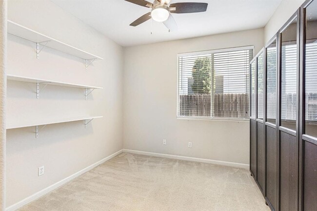 Building Photo - Adorable 3 bedroom 2 bath home