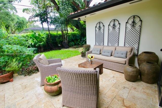 Building Photo - 721 Tibidabo Ave