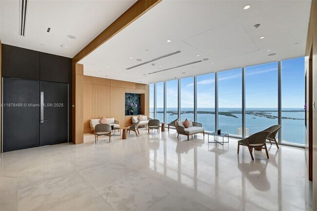 Building Photo - 300 Biscayne Blvd Way