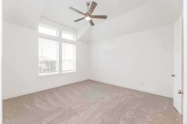 Building Photo - 7819 Cattail Shallows Ln