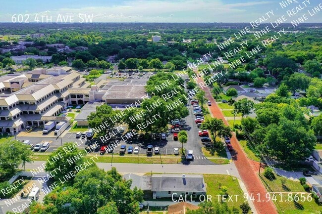 Building Photo - 602 4th Ave SW