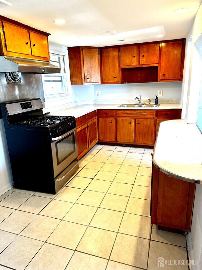 Building Photo - 428 New Market Rd