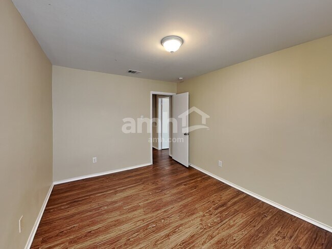 Building Photo - 13205 Vizquel Loop