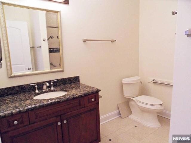 Building Photo - 5 Tenakill Park E