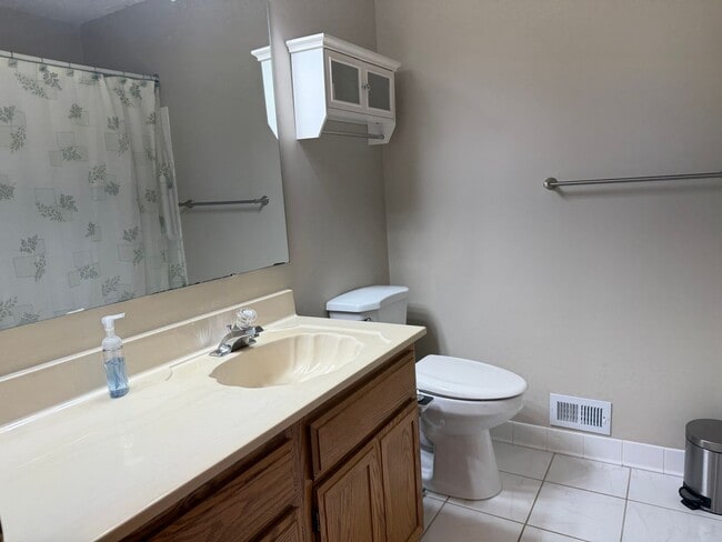 Building Photo - Two Bedroom Townhouse W/ Views Of Rice Lak...