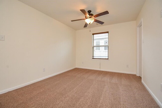 Building Photo - 19441 Archer Glen Dr