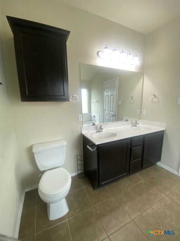 Building Photo - 4808 Green Meadow St
