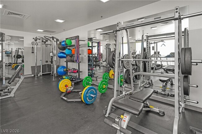 Building Photo - 900 S Las Vegas Blvd