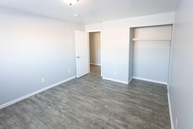 Building Photo - 2917 Harwick Dr