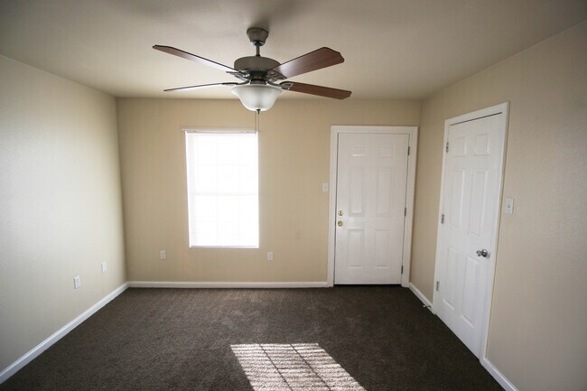 Building Photo - 4900 Pecan St