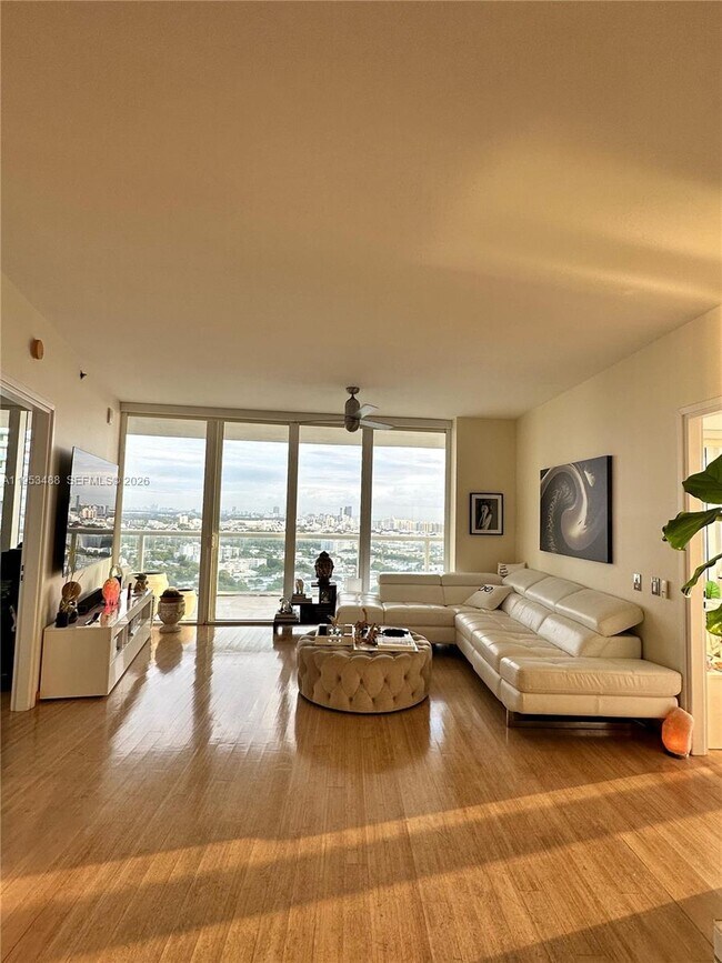 Building Photo - 450 Alton Rd