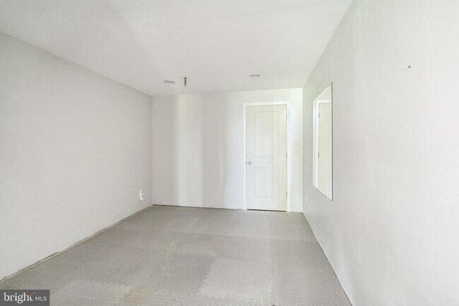 Building Photo - 192 Lemonton Way