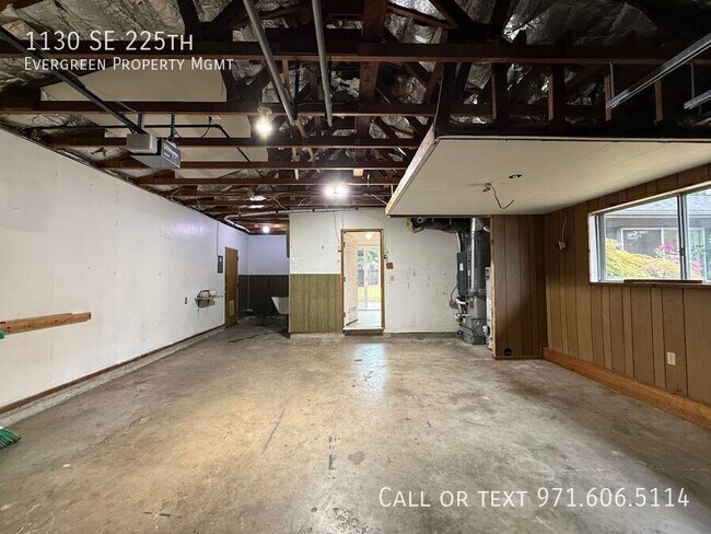 Building Photo - 1130 SE 225th-