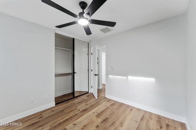 Building Photo - 8463 E Natal Cir