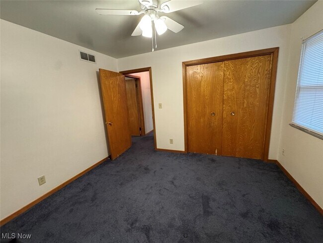 Building Photo - 1859 Cromwell Dr