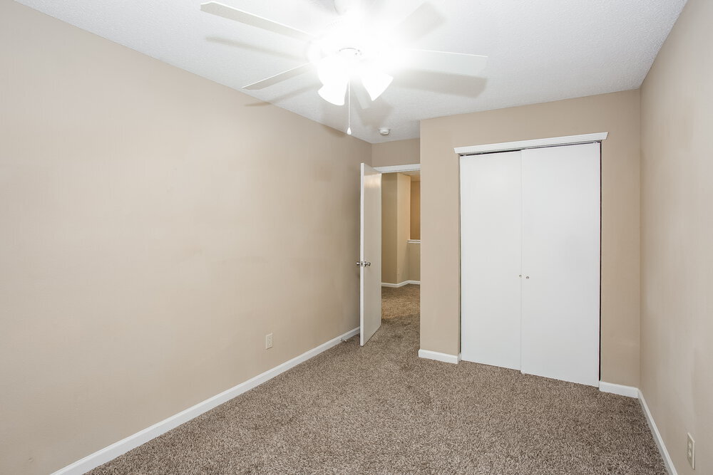 Building Photo - 834 Littleton Dr