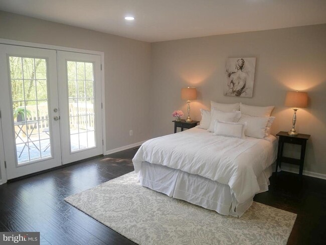Building Photo - 35600 Sassafras Dr