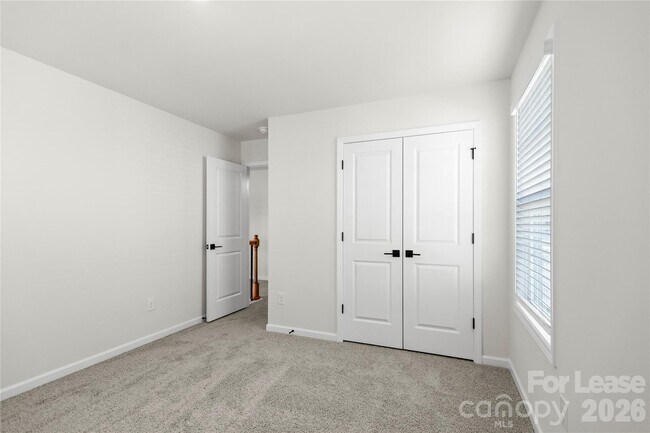 Building Photo - 7185 Sylvan Retreat Dr