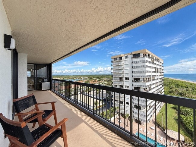 Building Photo - 3100 N Hwy A1A