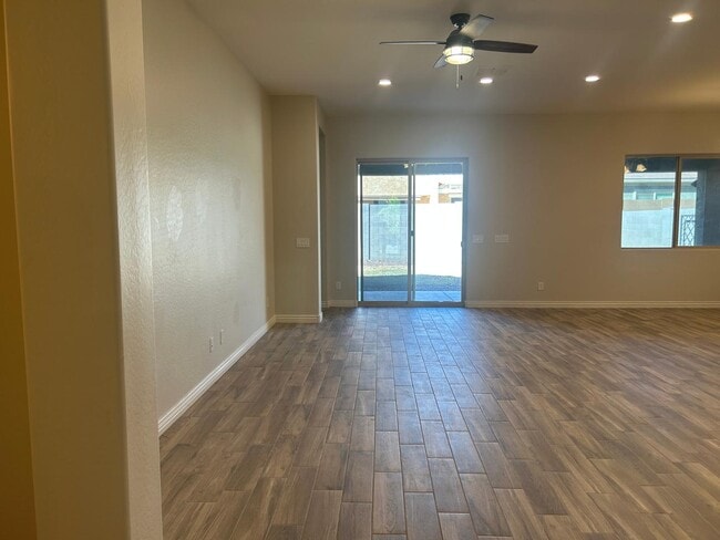 Building Photo - 10274 W Fetlock Trail