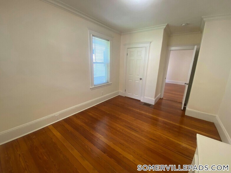 Building Photo - 65 Conwell Ave