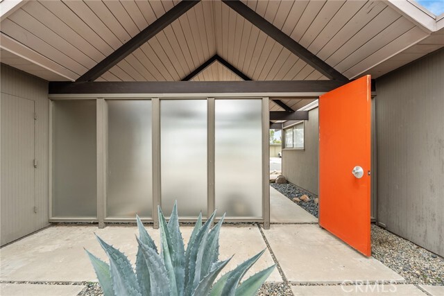 Building Photo - 5112 E Valencia Dr