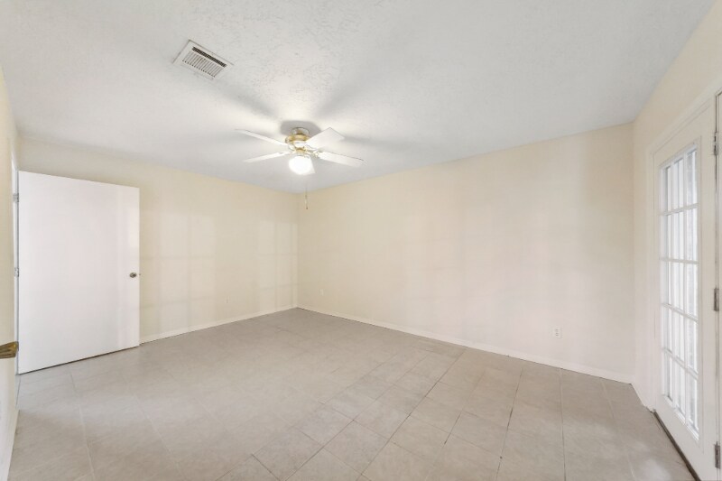 Building Photo - 16727 Royal Mile Ln