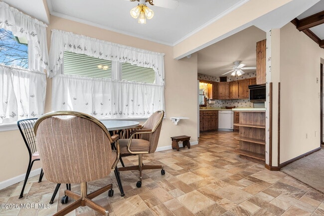 Building Photo - 501 Cable Ave