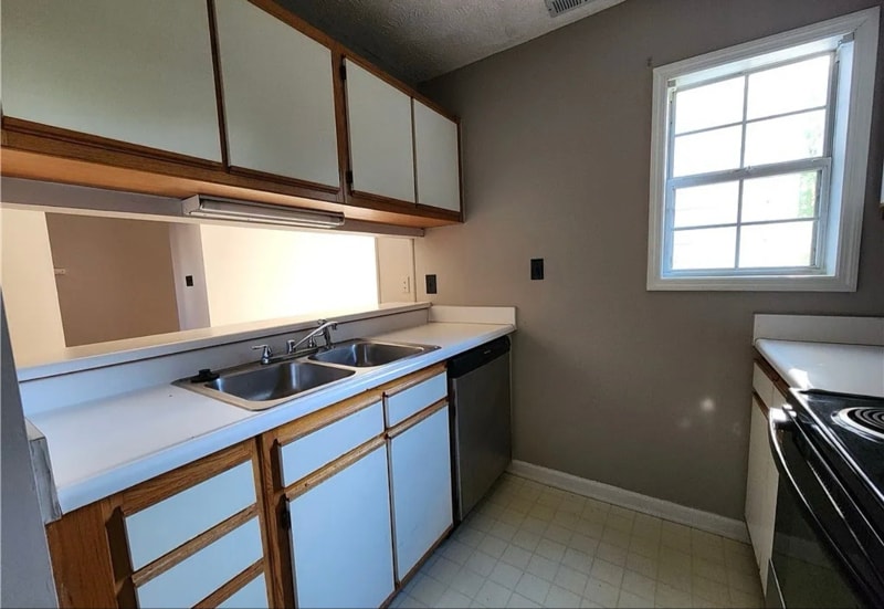 Building Photo - 201 Waterdown Dr