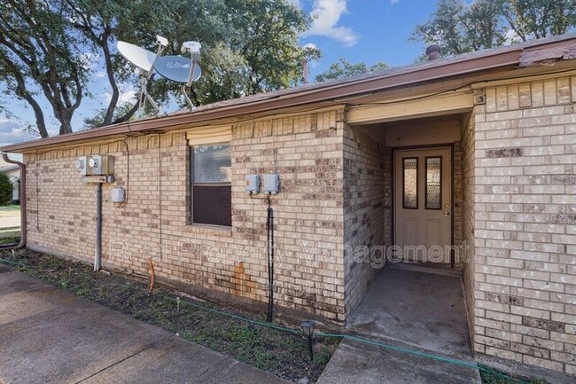 Primary Photo - 1156 Mountain View St