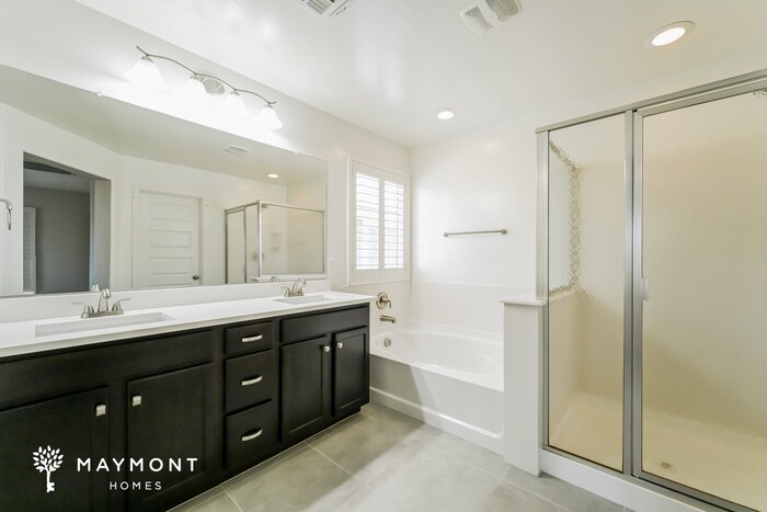 Building Photo - 2530 W Perola Dr