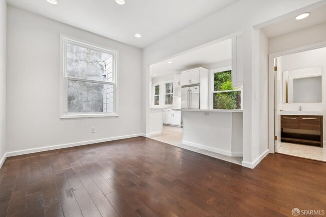 Building Photo - 971 Filbert St