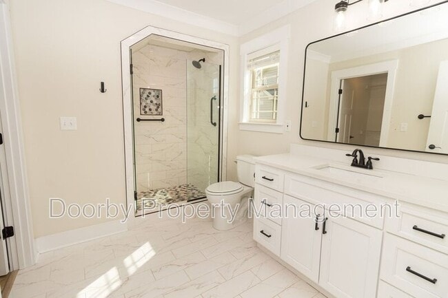 Building Photo - 65 Morning Mist Dr