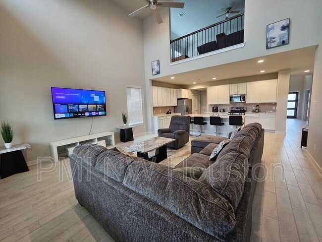 Building Photo - 5639 Silverleaf Oak Ln