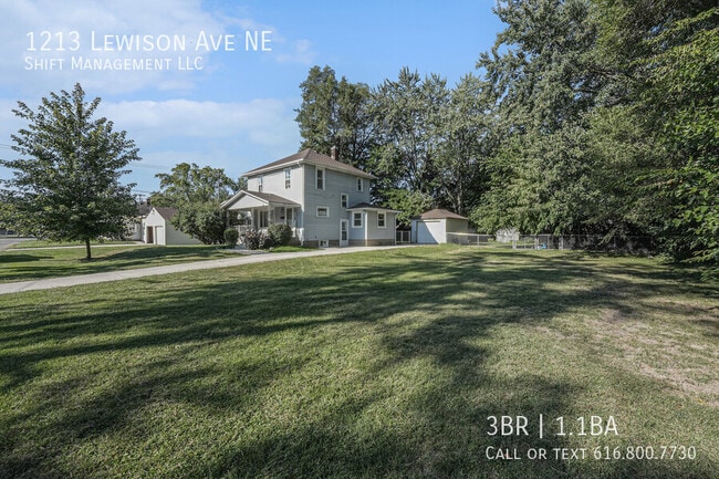Building Photo - 1213 Lewison Ave NE