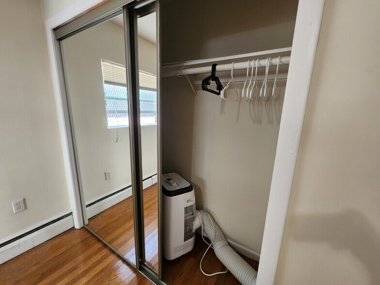 Building Photo - 55 Brighton Ave