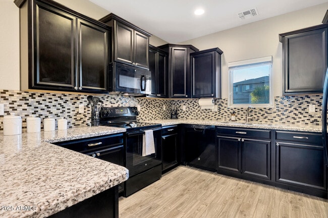 Building Photo - 18069 W Tasha Dr