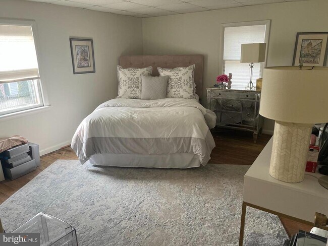 Building Photo - 38 S Main St