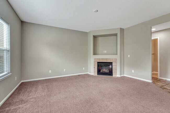 Building Photo - 5643 S Biloxi Way