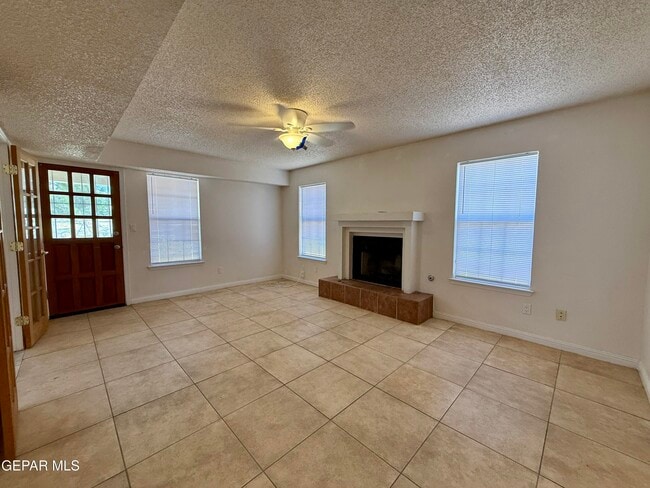 Building Photo - 10924 Walden Pond Ln