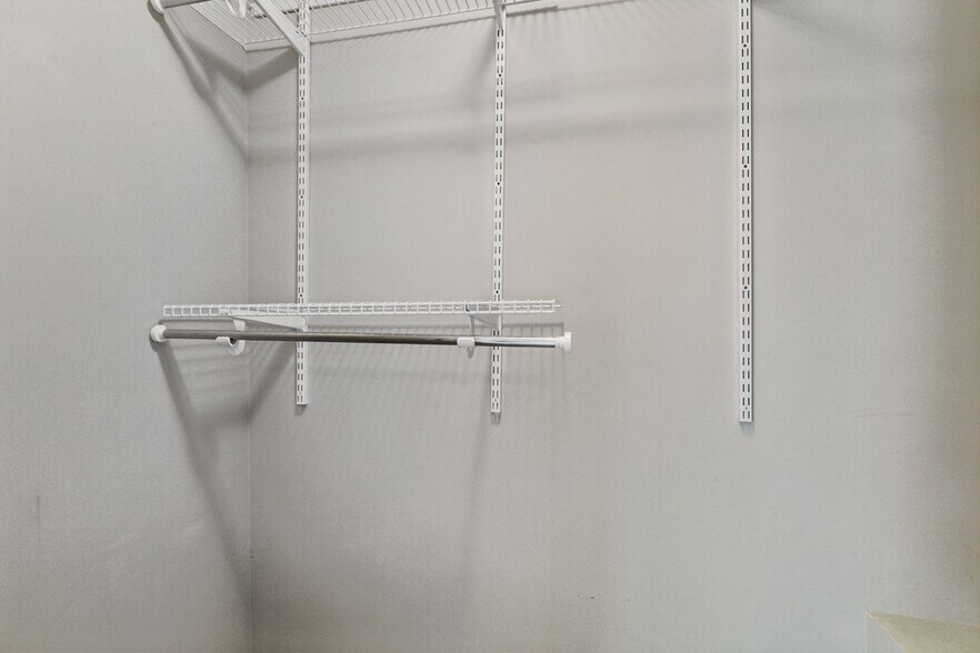 Building Photo - 4818 Education Dr N