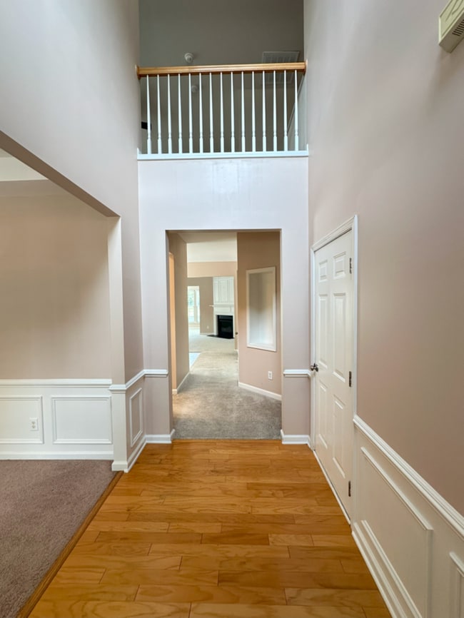 Building Photo - Charming Wakefield Home with First-Floor B...