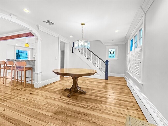 Building Photo - 7 Sanborn Terrace