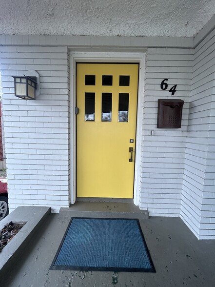 Building Photo - 64 N 200 W