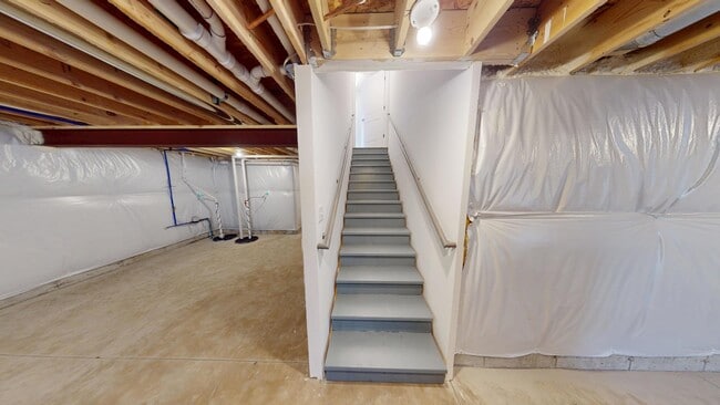 Building Photo - 513 St George St