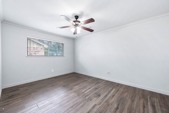 Building Photo - 6030 Warm Springs Rd