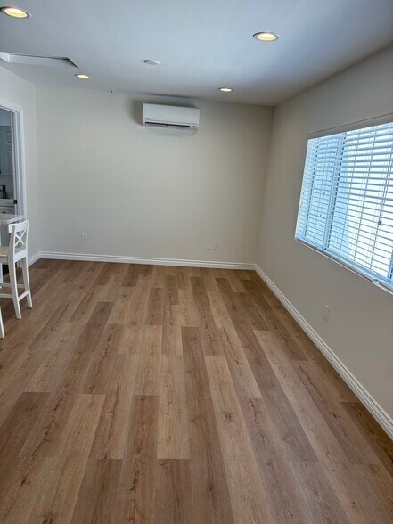 Building Photo - 1115 Idlewood Rd